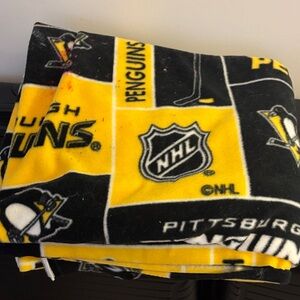 Pittsburgh Penguins NHL Fleece Blanket